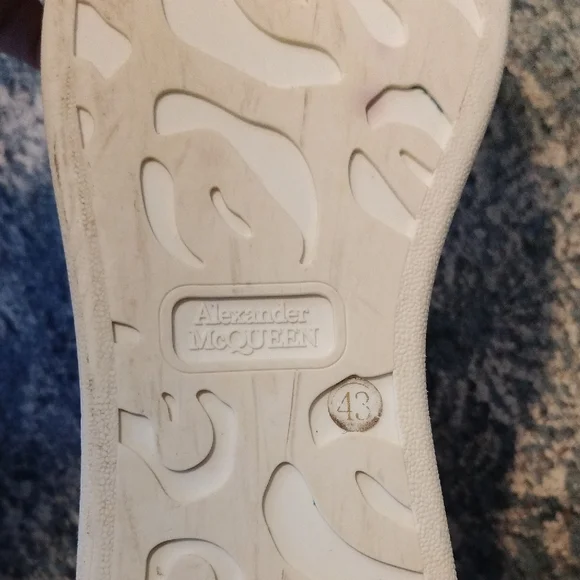 Mens Alexander McQueen White and Red Sneakers - Picture 6 of 7